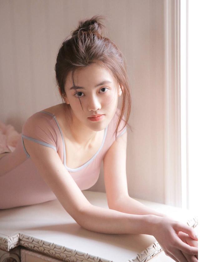 女神漫画App页面_: 决定未来的机制，难道不需要更多思考？